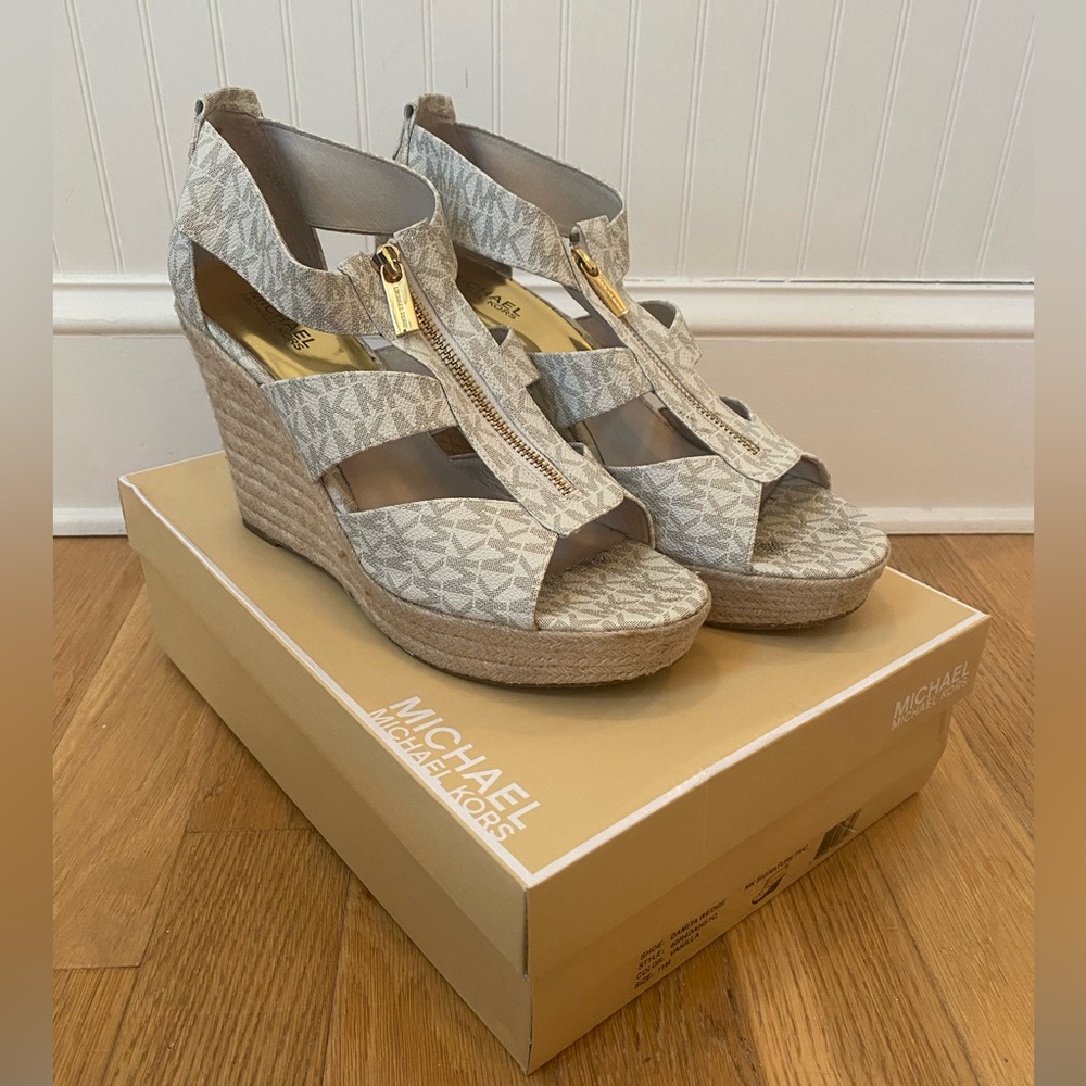 Michael Kors women’s Damita wedge. Size 11